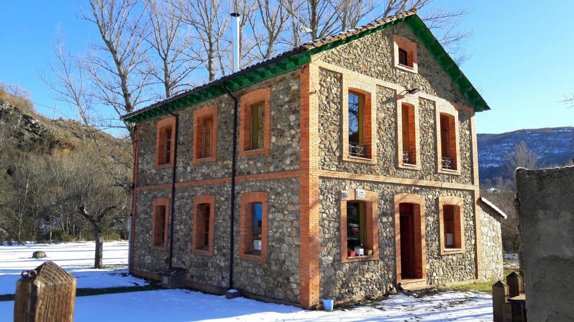 El Refugio De Valporquero Villa Vegacervera Bagian luar foto